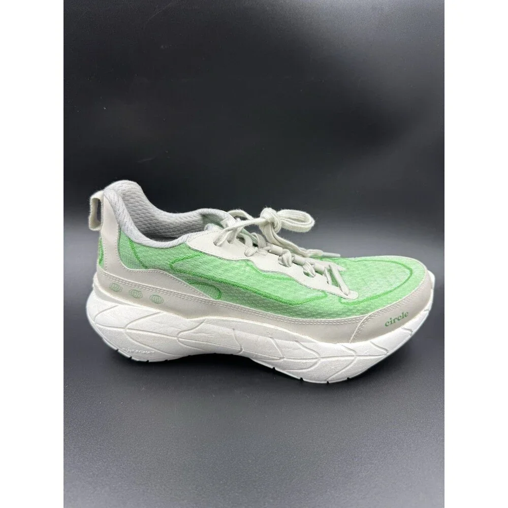 Circle Super Natural Runner Athletic Sneaker Women Sz 8 Green Lightweight Shoes